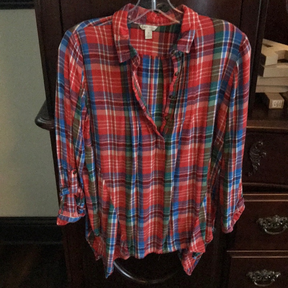 Plaid tunic top with buttons